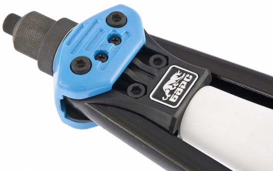 Заклёпочник двуручный