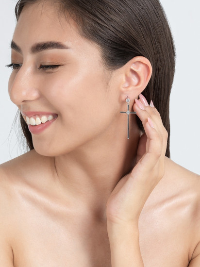 Серьги из серебра с фианитами