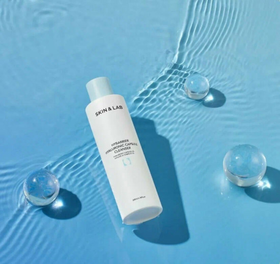 Гель для умывания увлажняющий «Hybarrier Hyaluronic Capsule Cleanser»
