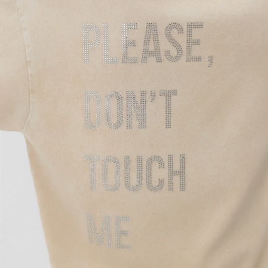 Футболка женская «Don’t touch me»