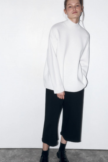 Свитер женский