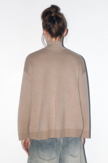 Свитер женский