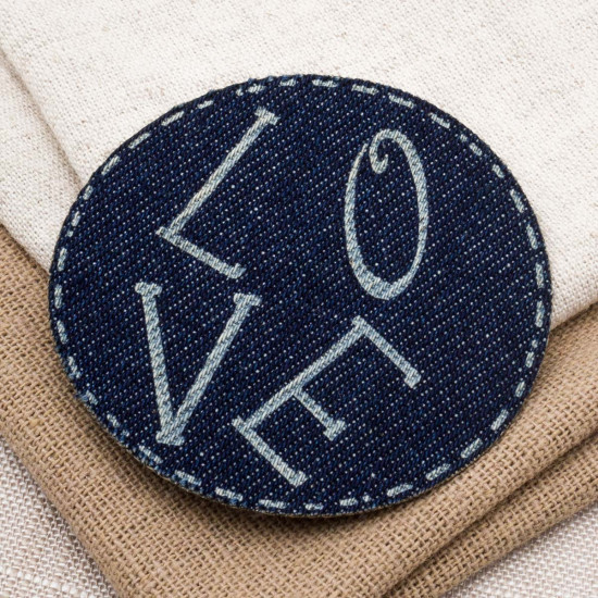 Термоаппликация «Love»