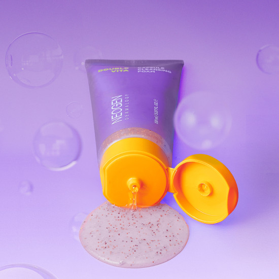 Пенка для лица увлажняющая с витаминами «Capsule Cleansing Foam»