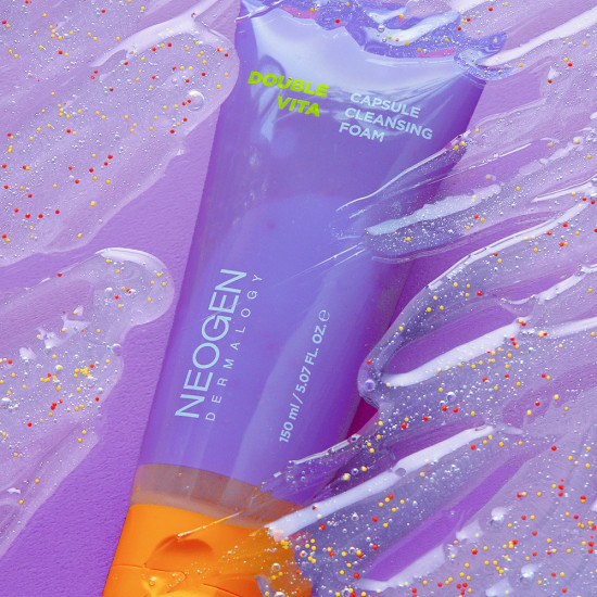 Пенка для лица увлажняющая с витаминами «Capsule Cleansing Foam»