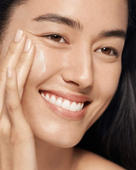 Крем для лица «Moisture Surge Intense Hydro-Relipidant Care 72h»