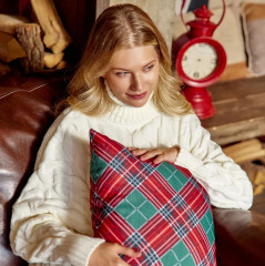 Подушка декоративная «Cell bullfinches» - Фото 8