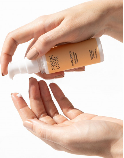 Крем для лица матирующий «Matte Detox Face Cream»
