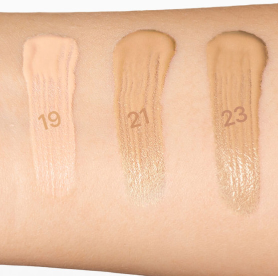 Кушон для лица увлажняющий SPF50+/PA+++, оттенок 19 | Cu Skin | Фото 1
