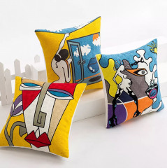 Декоративная подушка «Дама у окна» - Фото 1