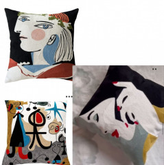 Декоративная подушка «Вдохновляющая Муза» - Фото 1