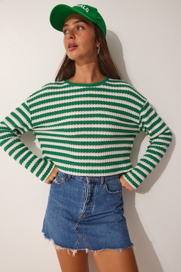 Свитер женский