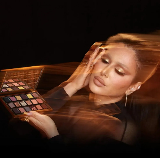 Палетка теней для век «Empowered Eyeshadow Palette»