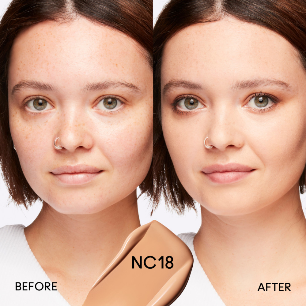 Тональный флюид «24HR Matte Foundation» SPF 15, оттенок NC18 | Studio Fix | M.A.C. | Фото 2