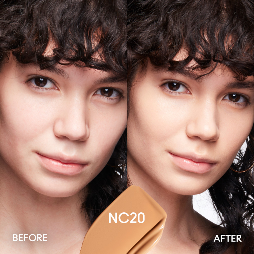 Тональный флюид «24HR Matte Foundation» SPF 15, оттенок NC20 | Studio Fix | M.A.C. | Фото 3