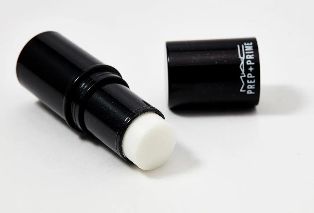 Стик-праймер для лица «Prep + Prime Pore Refiner Stick» | M.A.C. | Фото 1