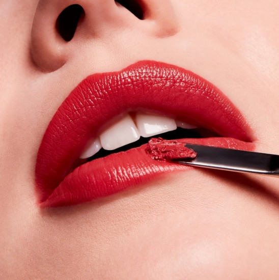 Помада для губ «Lipstick Amplified», тон Just Curious