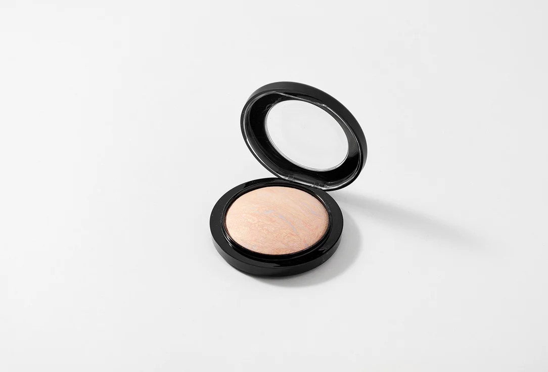 Пудра для лица перламутровая «Mineralize Skinfinish», оттенок Lightscapade | M.A.C. | Фото 9
