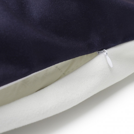 Чехол на подушку «We wish you a Merry Christmas»