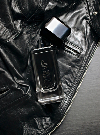 Парфюмированная вода «212 VIP Black»