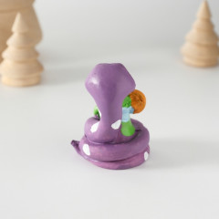 Фигурка сувенирная «Змей с бокалом смузи» - Фото 3