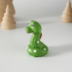 Фигурка сувенирная «Змейка с сердцем» - Фото 1