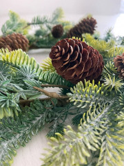 Венок еловый с шиш­ка­ми - Фото 3