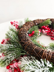 Венок еловый с ягодами - Фото 3
