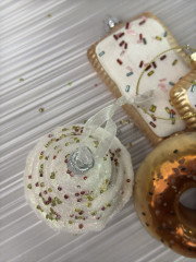 Набор елочных игрушек «Бежевый капкейк» - Фото 1