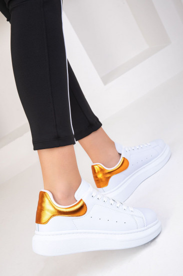 Кроссовки женские