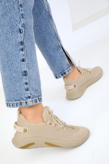 Кроссовки женские