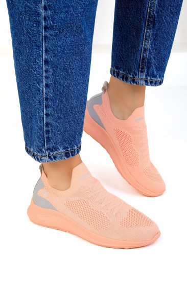 Кроссовки женские