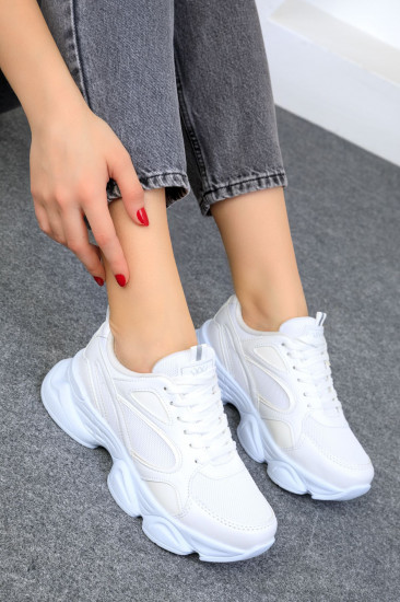 Кроссовки женские