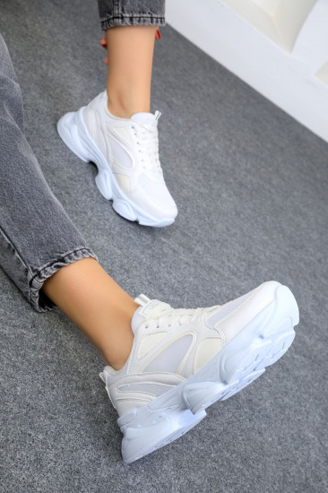 Кроссовки женские