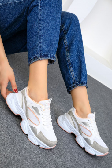 Кроссовки женские