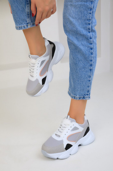 Кроссовки женские