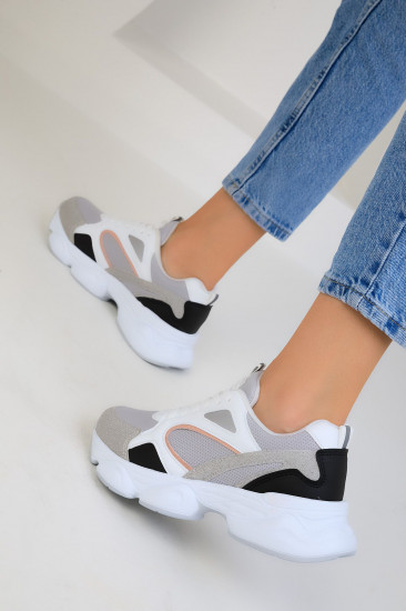 Кроссовки женские