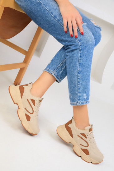 Кроссовки женские