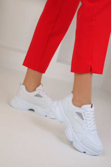 Кроссовки женские