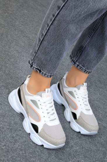 Кроссовки женские