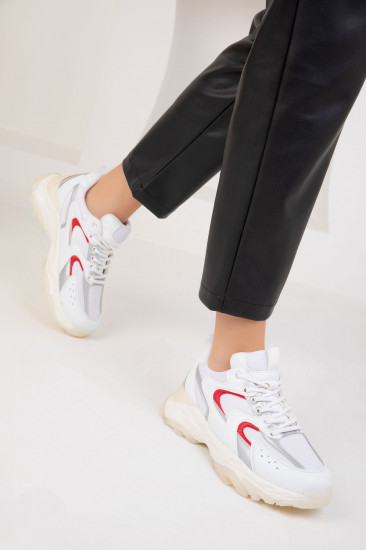 Кроссовки женские