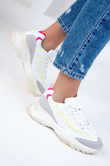 Кроссовки женские