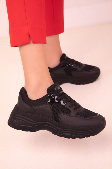 Кроссовки женские