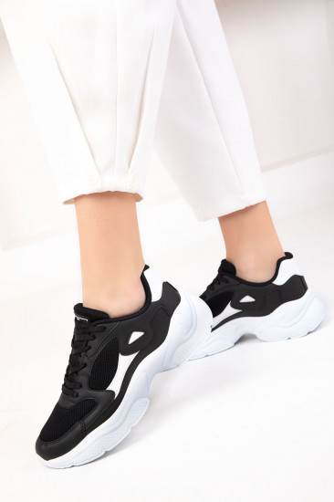 Кроссовки женские