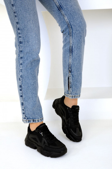 Кроссовки женские