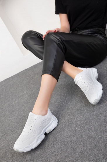 Кроссовки женские