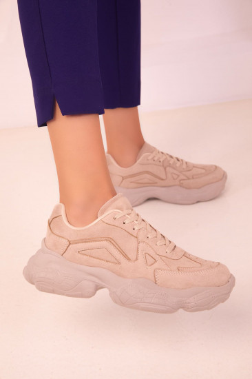 Кроссовки женские