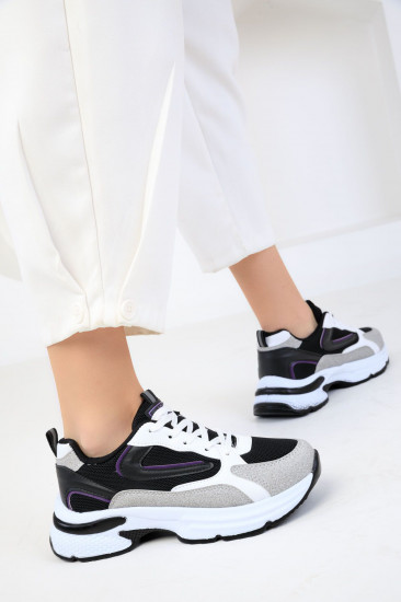 Кроссовки женские