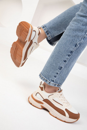 Кроссовки женские