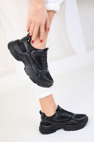 Кроссовки женские